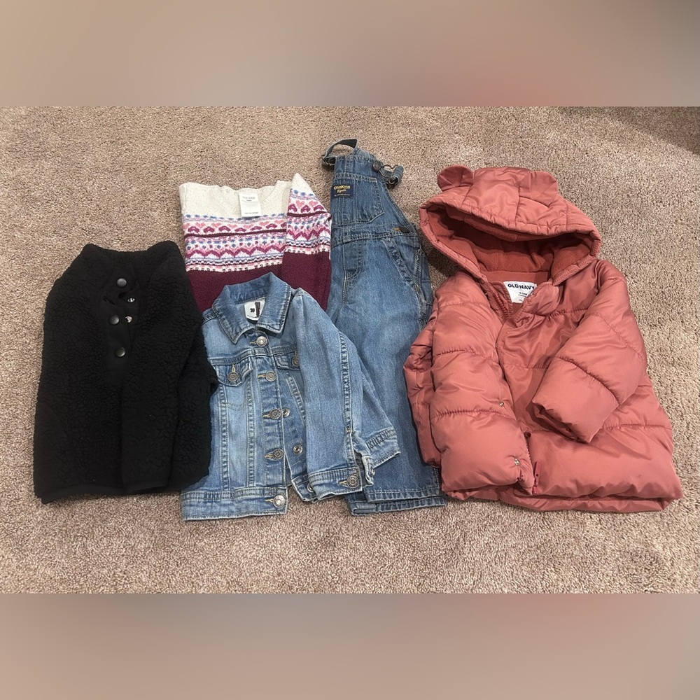 Toddler clothes 18-24 months